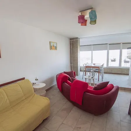 Apartment Lalacris Good Holiday Constanta